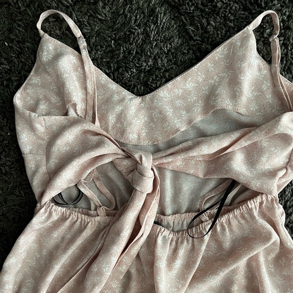 Forever 21 Pink Floral V-Neck Spaghetti Strap A-Line Dress Size Large - Picture 4 of 5